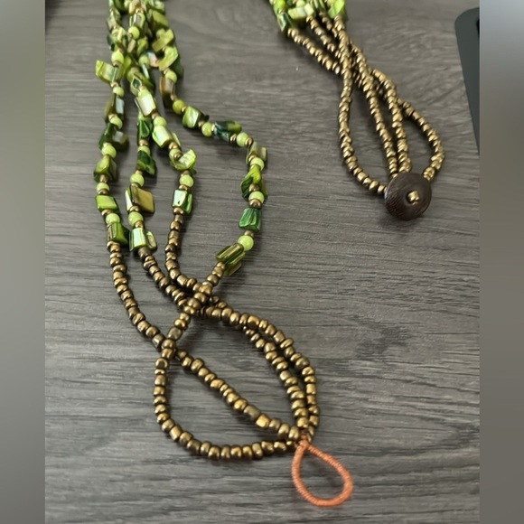Vintage Green Beaded Necklace Earthy Accents - Picture 7 of 8
